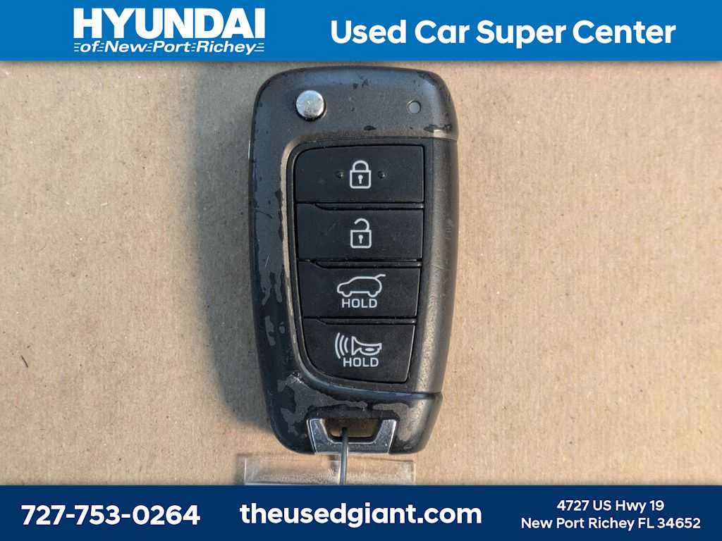 Thumbnail: 2019 Hyundai Santa Fe - 32