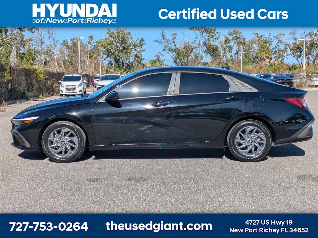 Thumbnail: 2024 Hyundai Elantra - 2