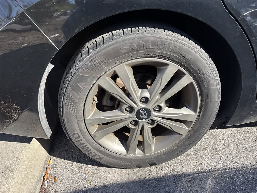 Thumbnail: 2018 Hyundai Elantra - 5