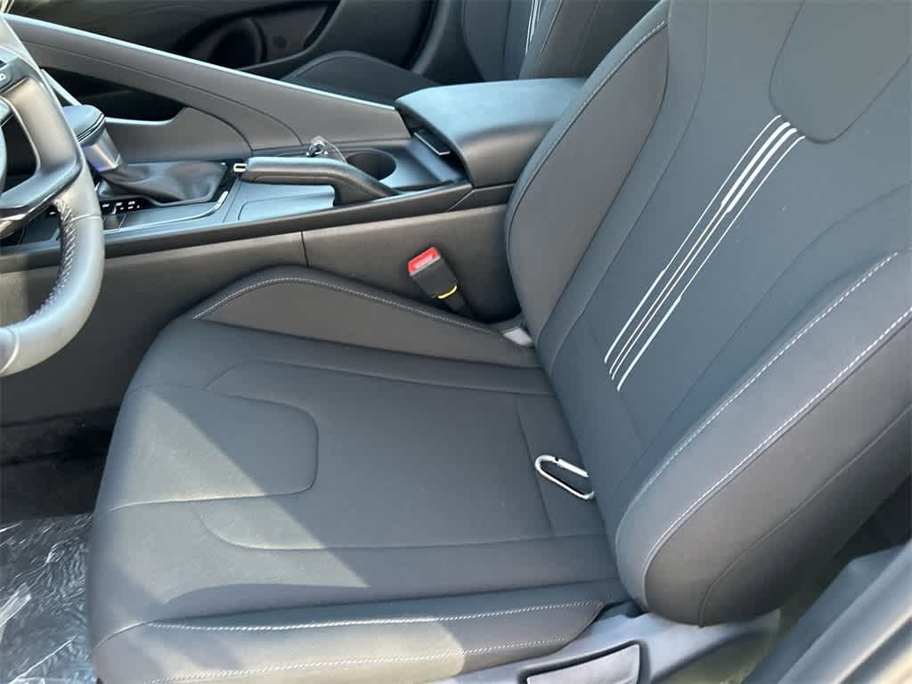 2025 Hyundai Elantra Sport 14