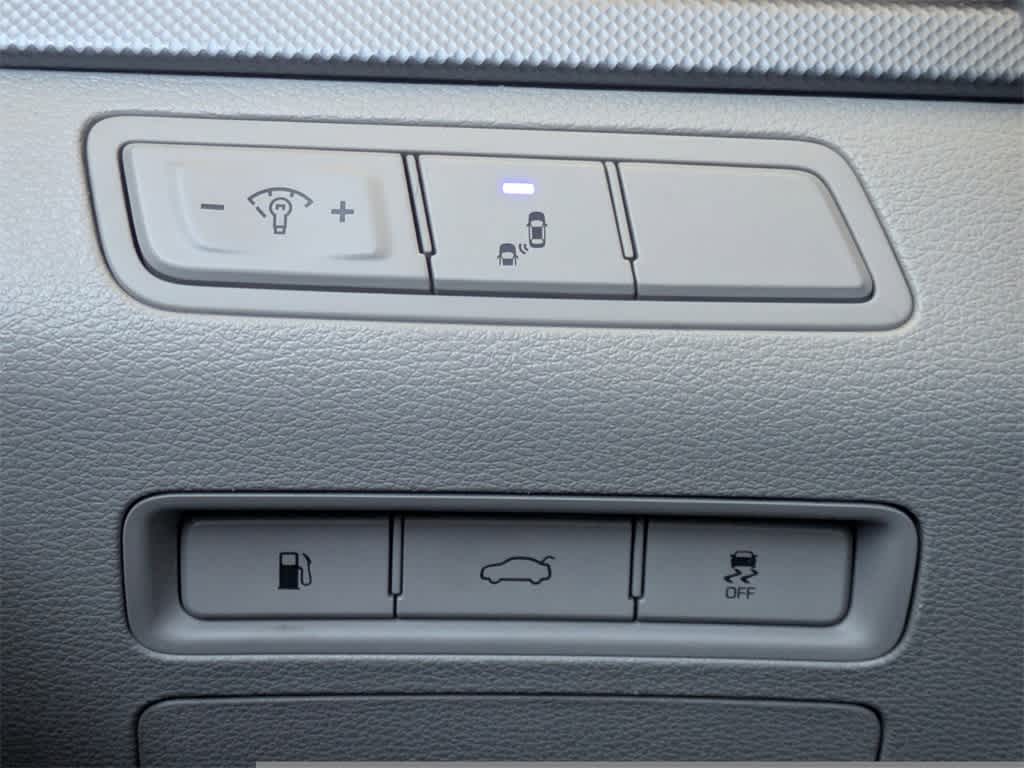 Thumbnail: 2018 Hyundai Sonata - 23