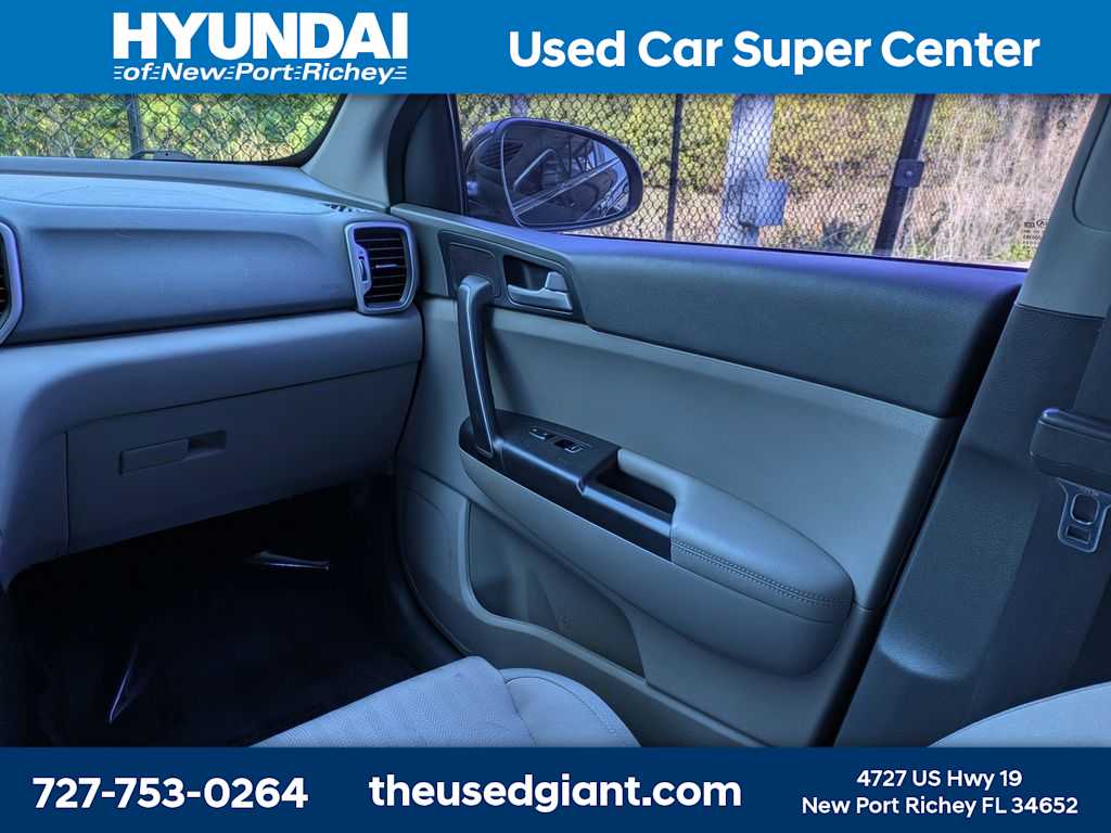 Thumbnail: 2019 Kia Sportage - 19