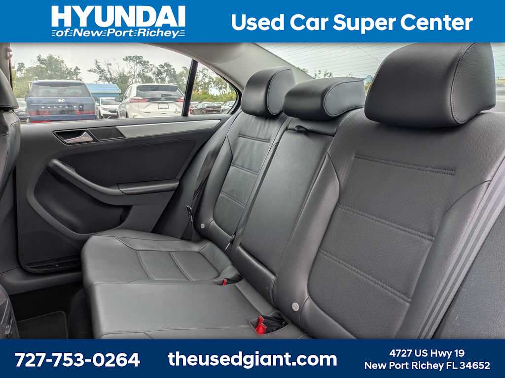 Thumbnail: 2014 Volkswagen Jetta - 14