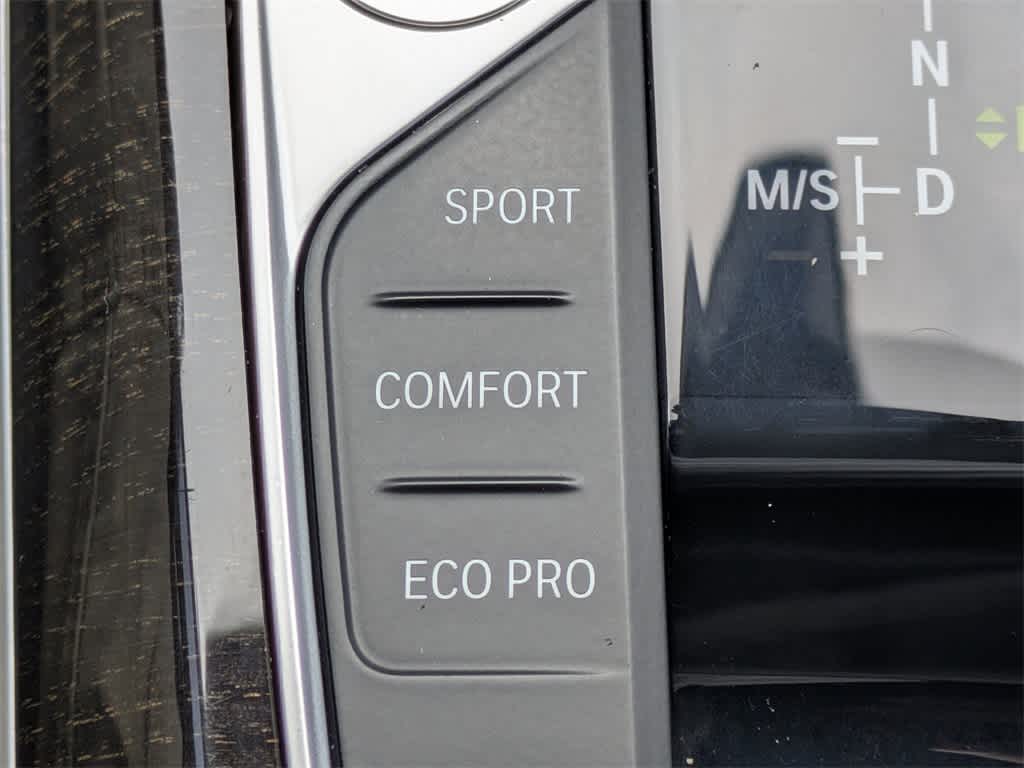 Thumbnail: 2020 BMW 3 Series - 27