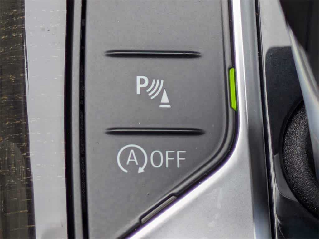 Thumbnail: 2020 BMW 3 Series - 26