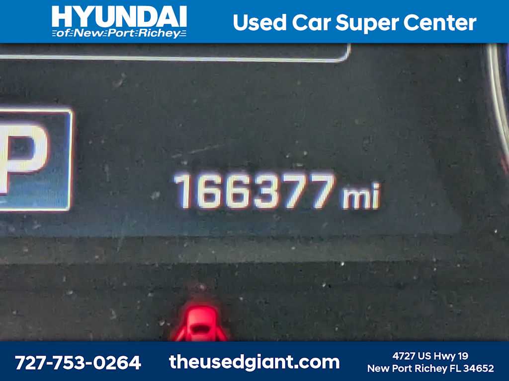 Thumbnail: 2015 Hyundai Genesis - 12