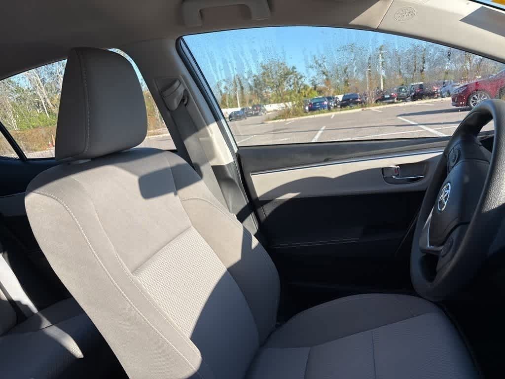 Thumbnail: 2015 Toyota Corolla - 8