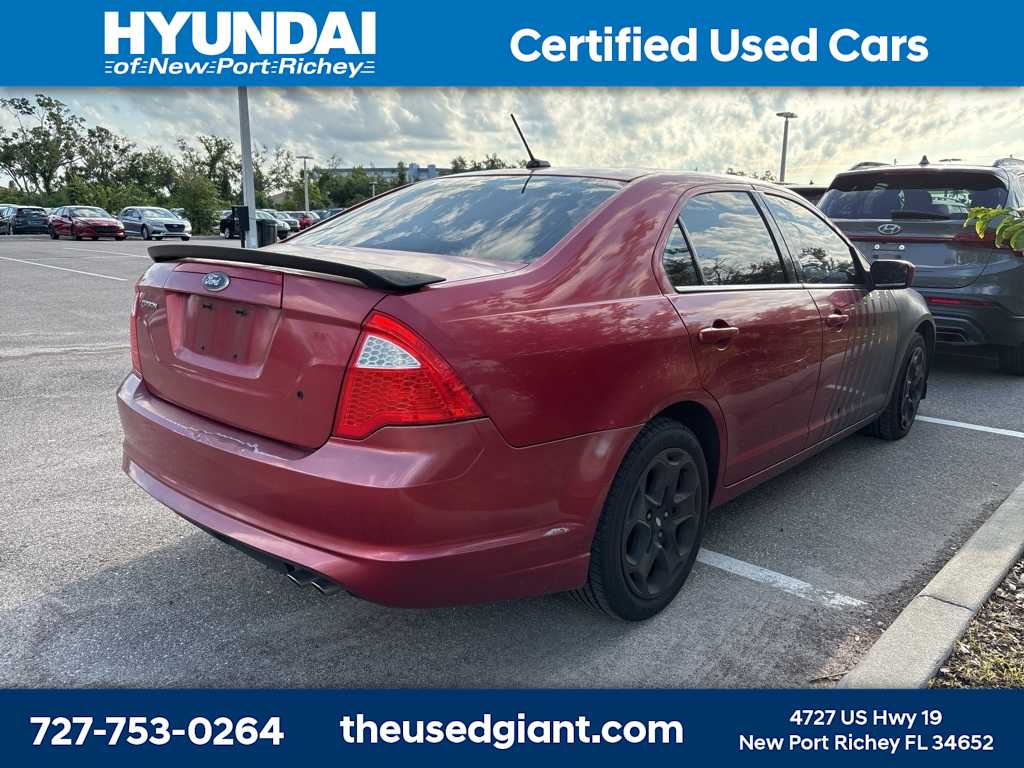 Thumbnail: 2011 Ford Fusion - 2