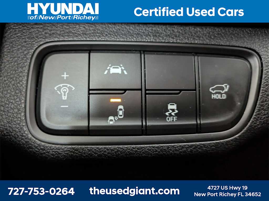Thumbnail: 2019 Hyundai Santa Fe - 27