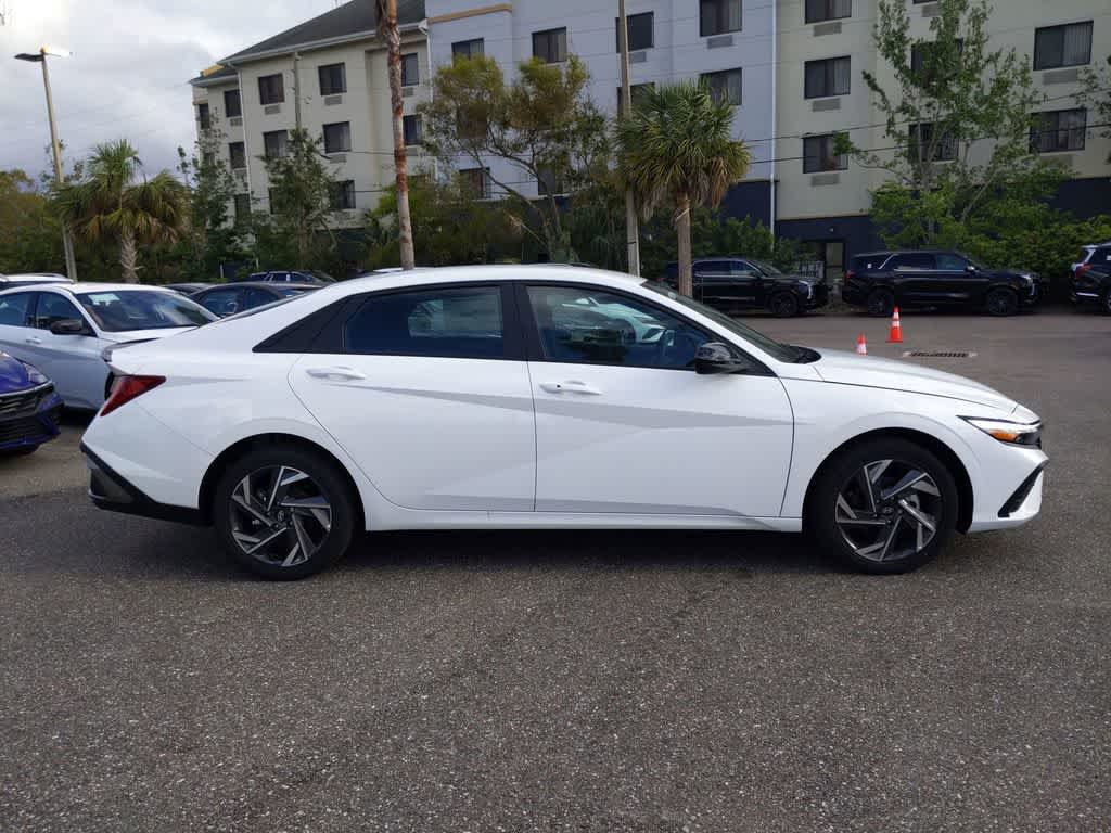 Thumbnail: 2025 Hyundai Elantra - 8