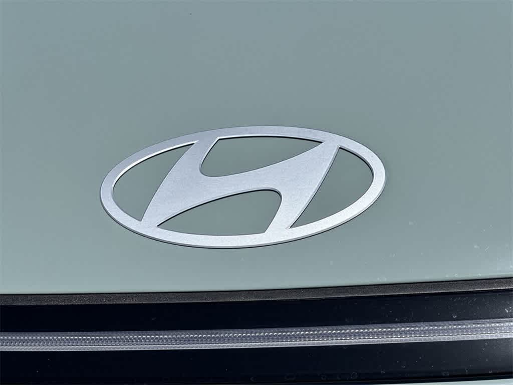 2025 Hyundai Kona SEL 10