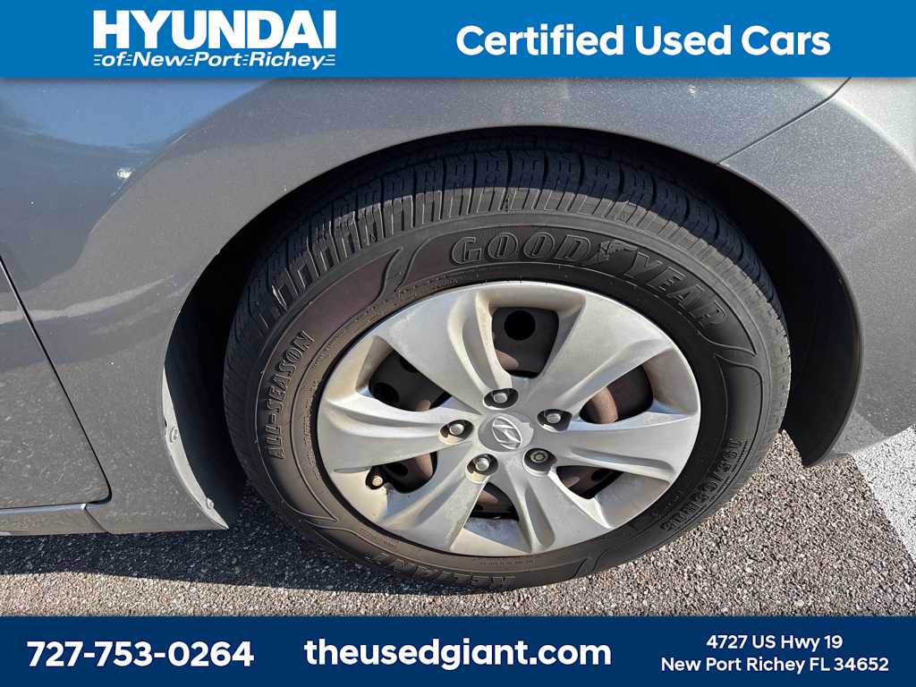 Thumbnail: 2016 Hyundai Elantra - 5
