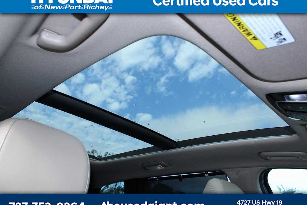 Thumbnail: 2023 Hyundai Santa Fe - 8