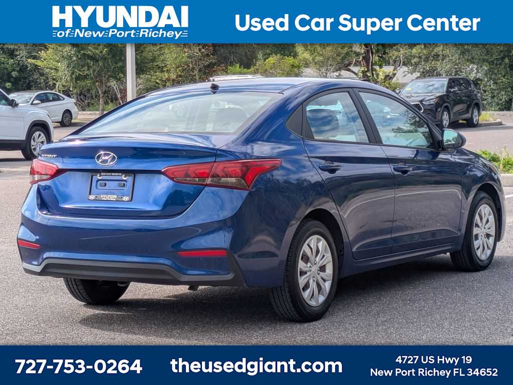 Thumbnail: 2021 Hyundai Accent - 5
