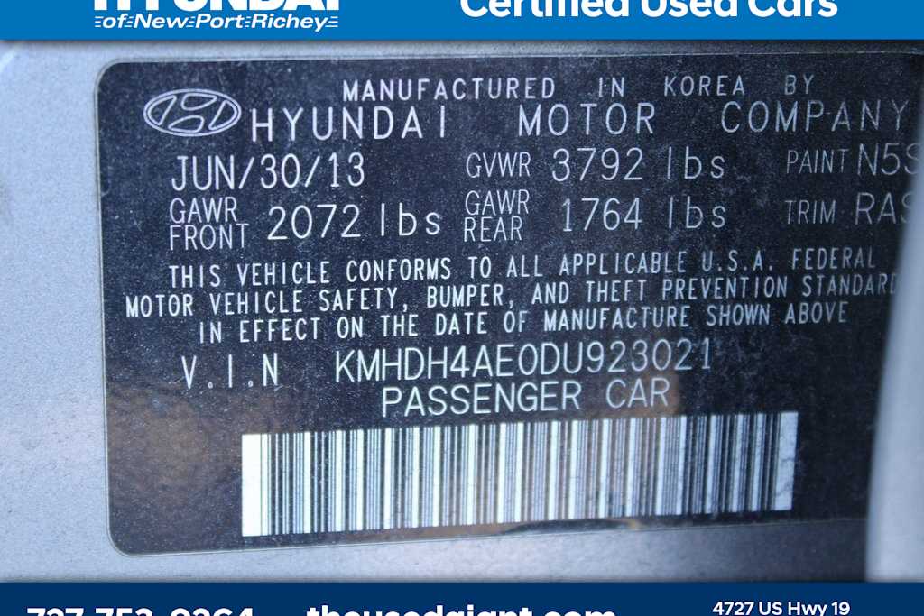 Thumbnail: 2013 Hyundai Elantra - 12