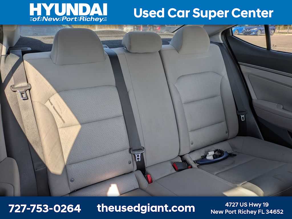 Thumbnail: 2017 Hyundai Elantra - 8