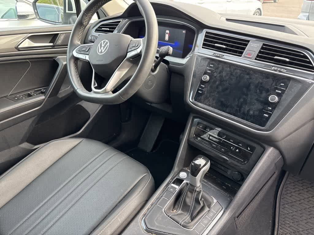 Thumbnail: 2023 Volkswagen Tiguan - 7