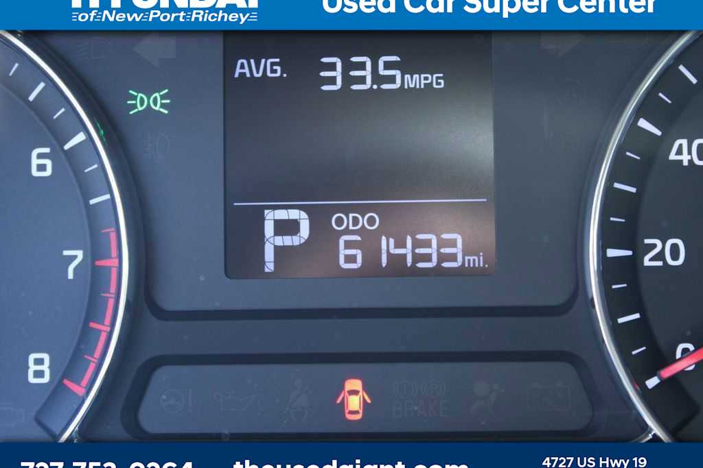 Thumbnail: 2015 Kia Forte - 11