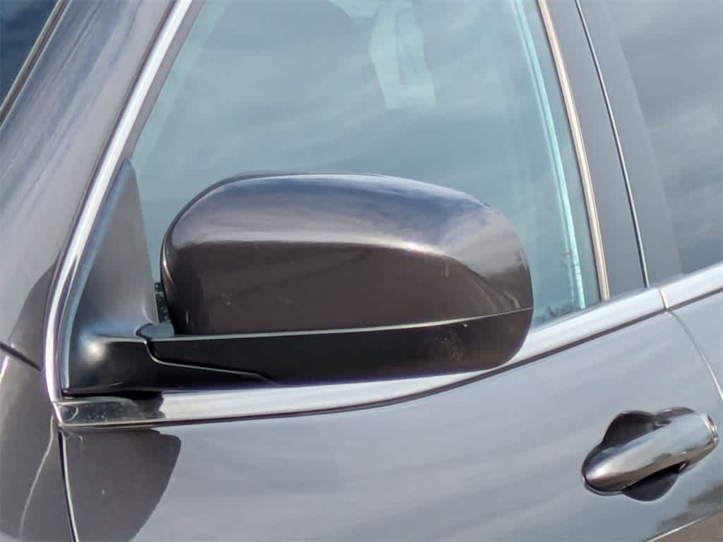 Thumbnail: 2016 Jeep Cherokee - 11