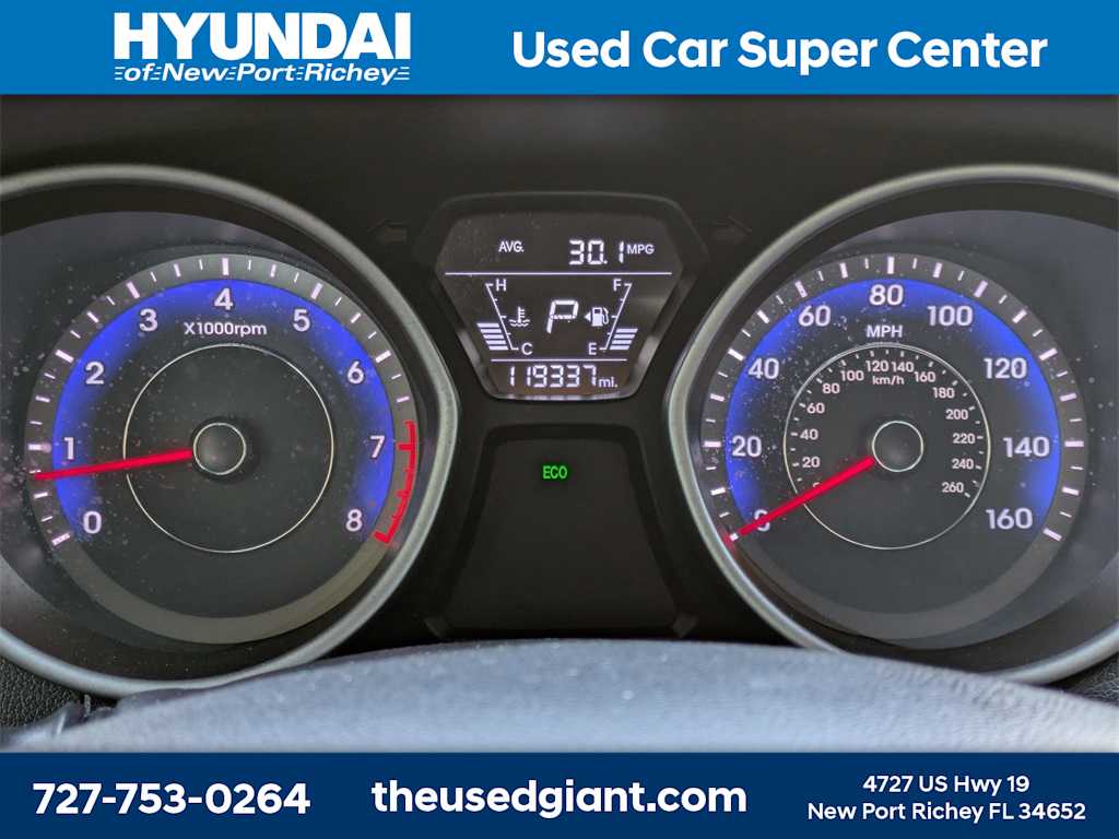 Thumbnail: 2015 Hyundai Elantra - 29