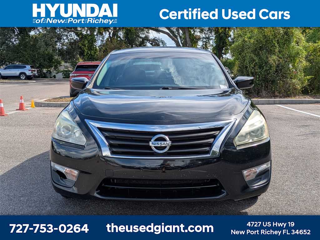 Thumbnail: 2013 Nissan Altima - 8