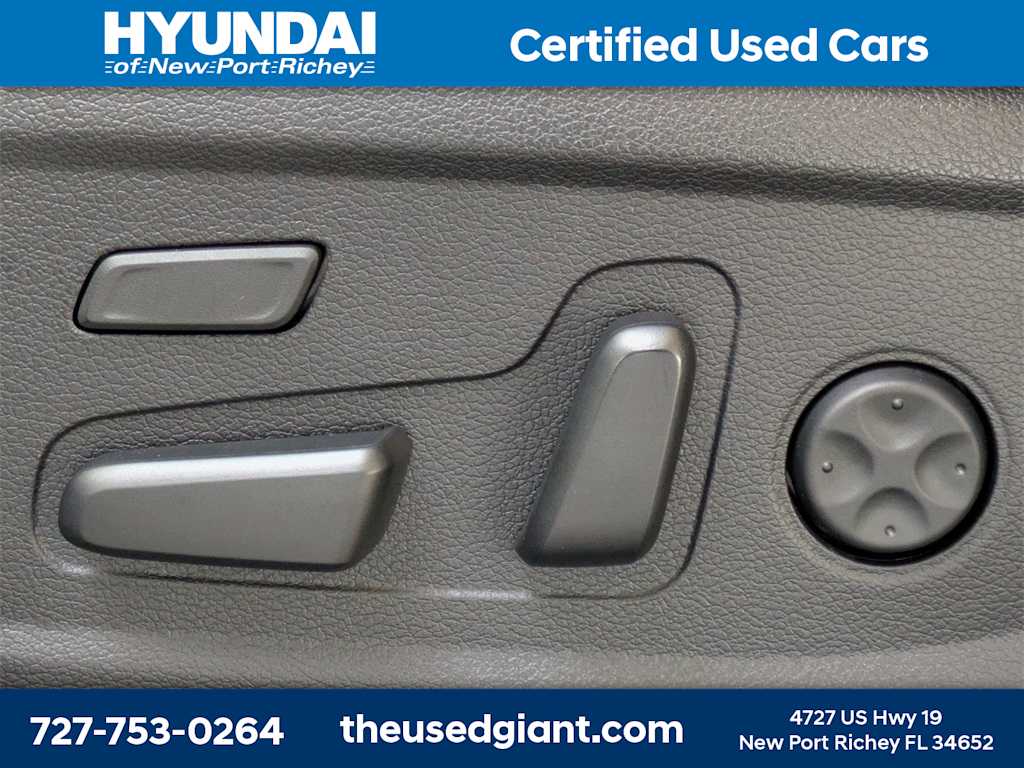 Thumbnail: 2022 Hyundai Palisade - 27