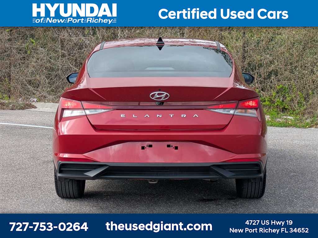 Thumbnail: 2023 Hyundai Elantra - 4