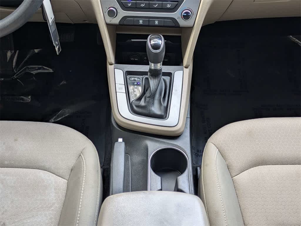 Thumbnail: 2017 Hyundai Elantra - 18