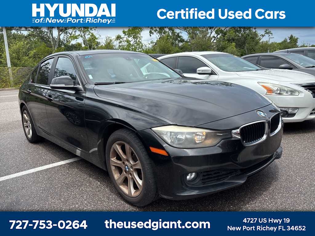 Thumbnail: 2012 BMW 3 Series - 4