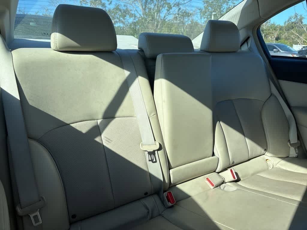 Thumbnail: 2013 Subaru Legacy - 9