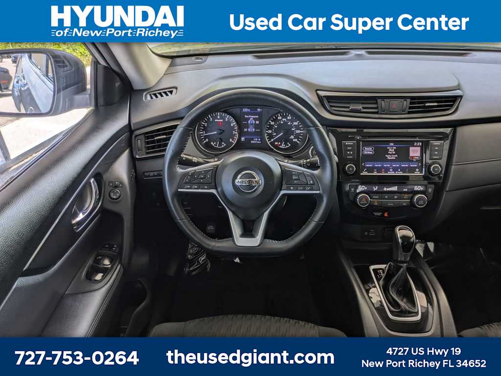 Thumbnail: 2018 Nissan Rogue - 19