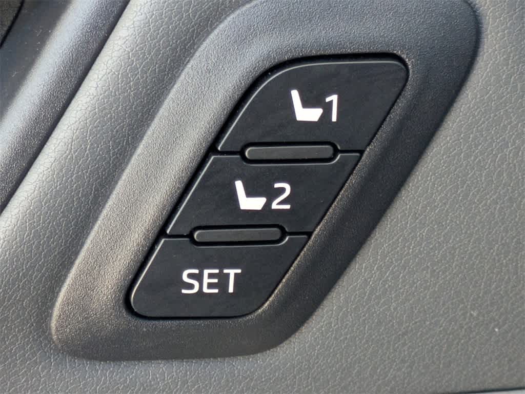 Thumbnail: 2024 Toyota Venza - 26