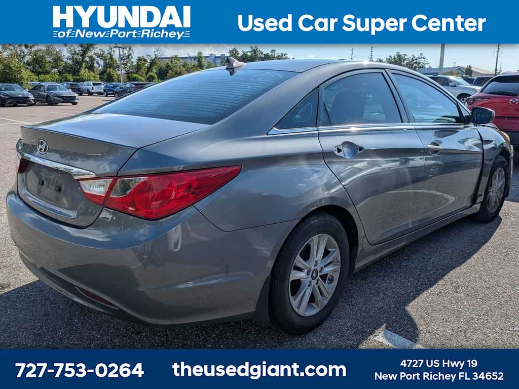 Thumbnail: 2011 Hyundai Sonata - 2