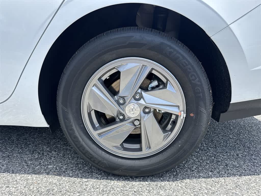Thumbnail: 2025 Hyundai Elantra - 13