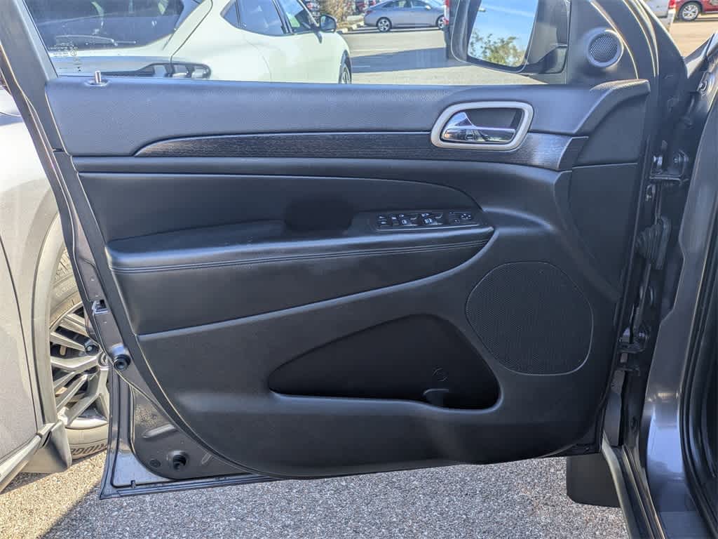 Thumbnail: 2014 Jeep Grand Cherokee - 11