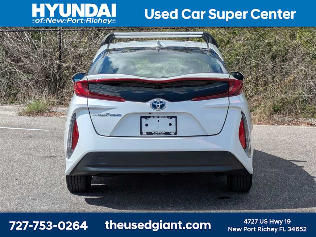Thumbnail: 2022 Toyota Prius Prime - 4