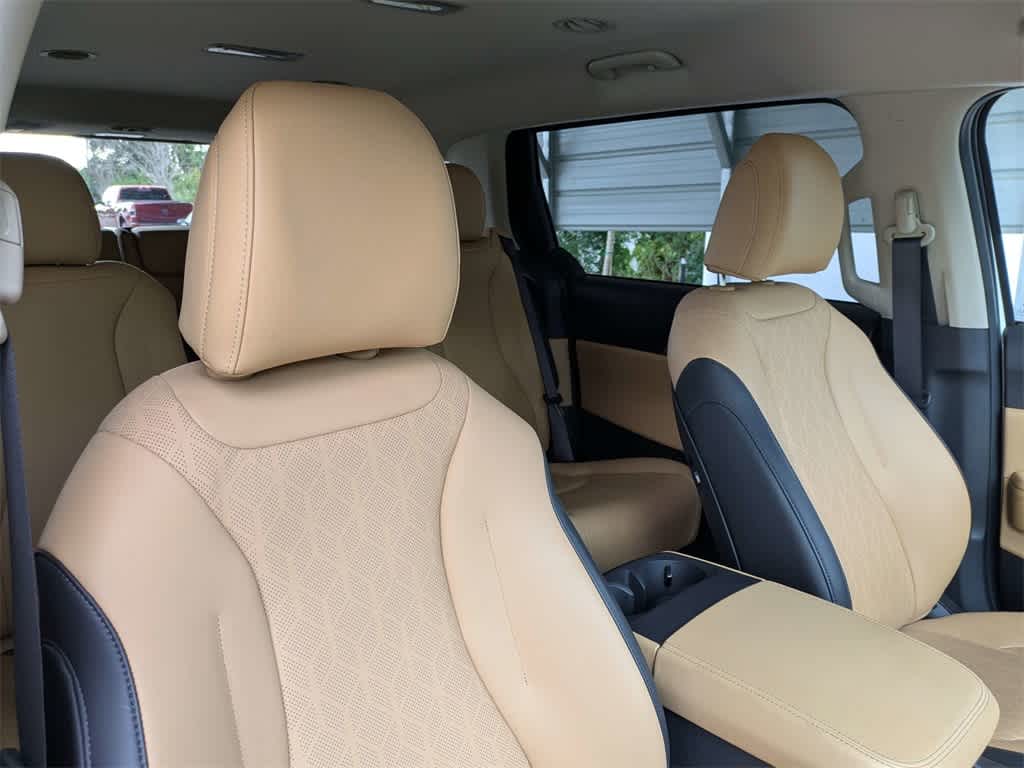 Thumbnail: 2024 Kia Carnival - 6