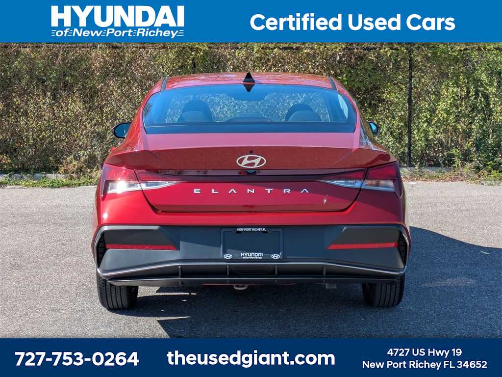 Thumbnail: 2025 Hyundai Elantra - 4