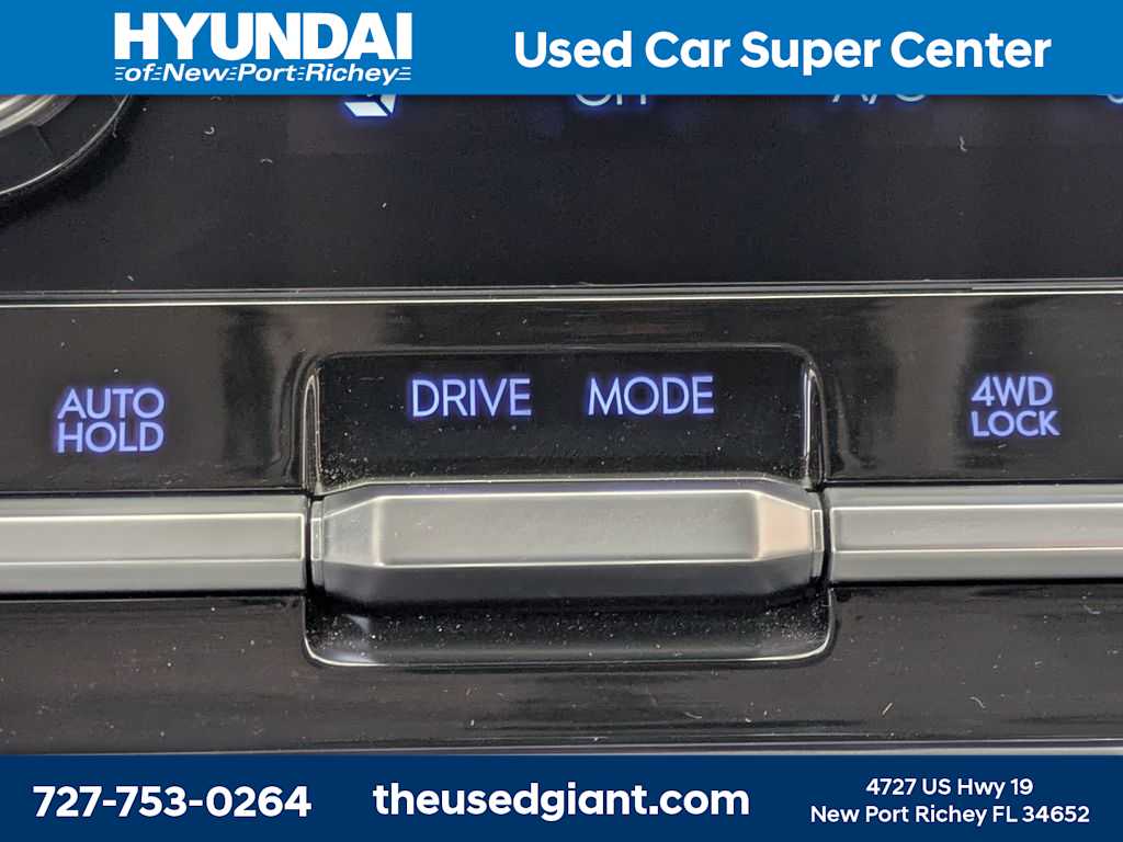 Thumbnail: 2024 Hyundai Santa Fe - 32