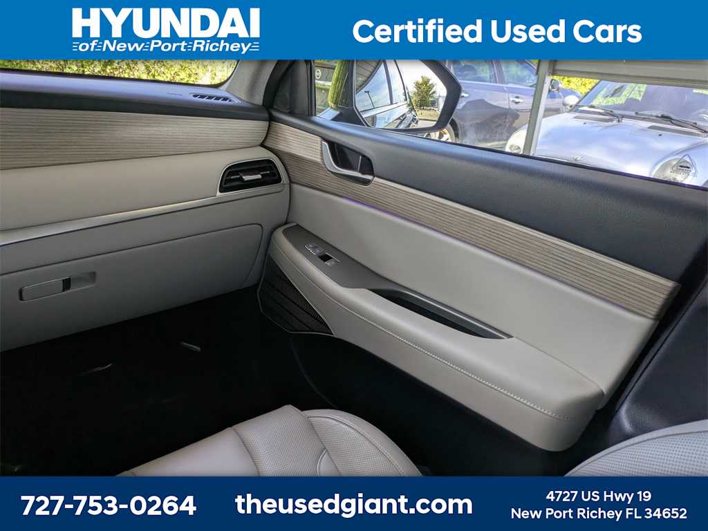 Thumbnail: 2022 Hyundai Palisade - 25