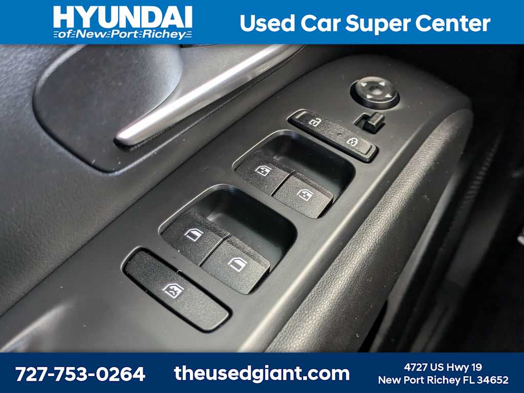 Thumbnail: 2023 Hyundai Tucson - 30