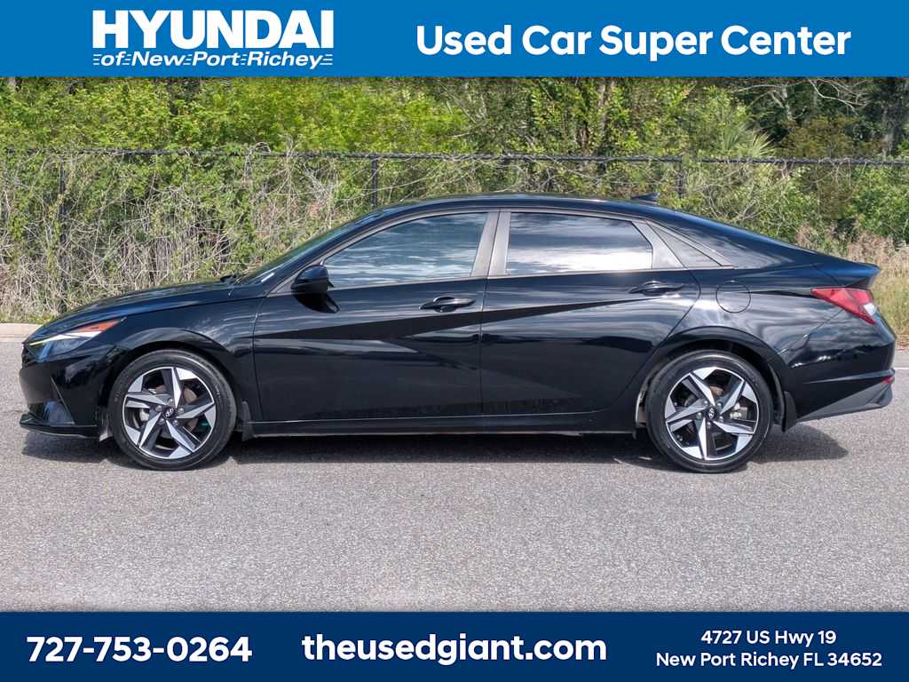 Thumbnail: 2023 Hyundai Elantra - 2