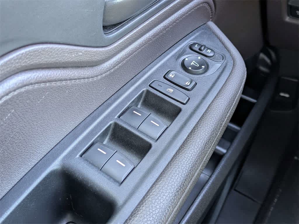 Thumbnail: 2019 Honda Odyssey - 35