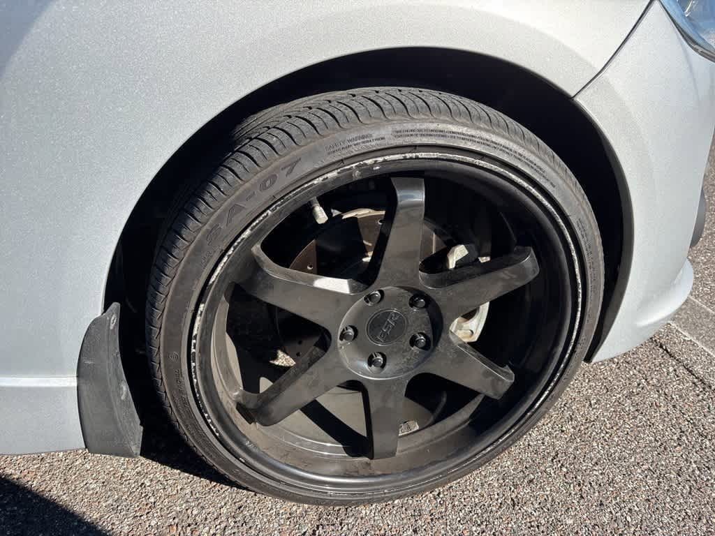 Thumbnail: 2013 Hyundai Veloster - 6