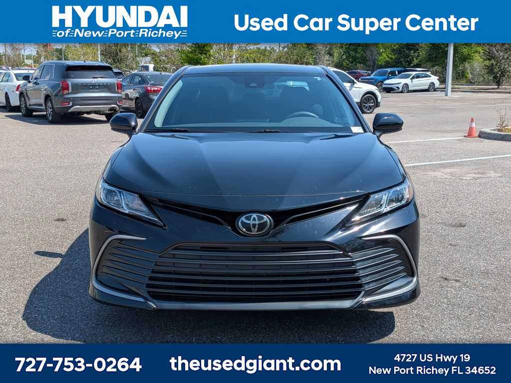 Thumbnail: 2022 Toyota Camry - 8