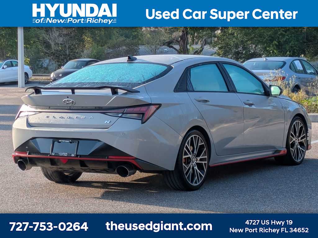Thumbnail: 2022 Hyundai Elantra - 5