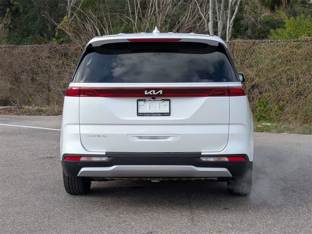 Thumbnail: 2024 Kia Carnival - 4