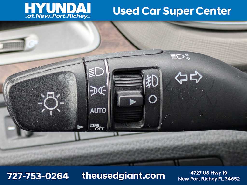 Thumbnail: 2018 Hyundai Santa Fe - 37