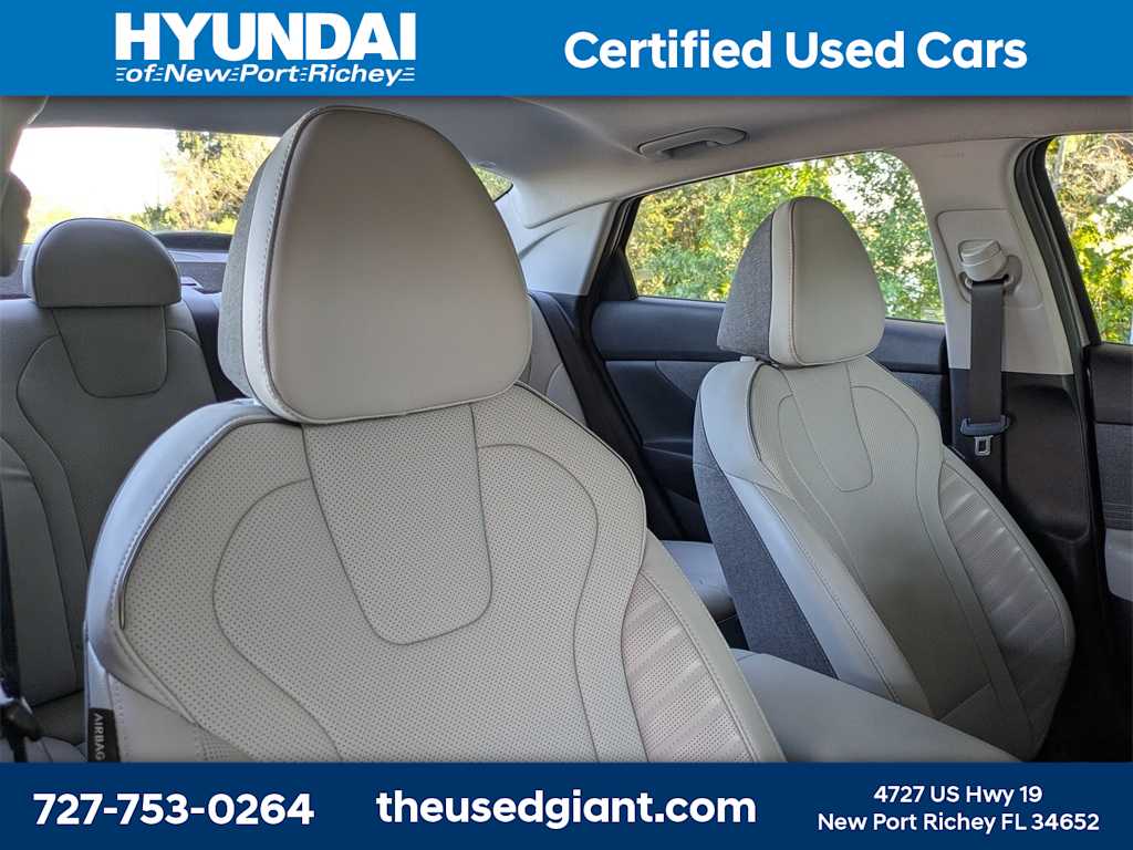 Thumbnail: 2023 Hyundai Elantra - 6