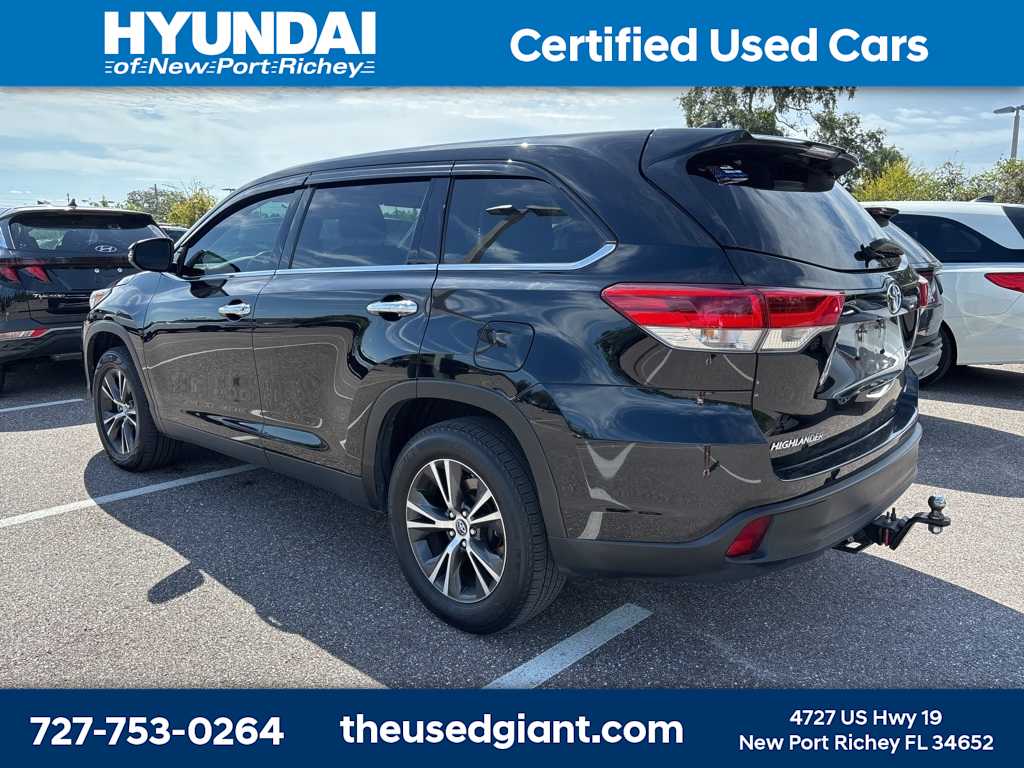 Thumbnail: 2019 Toyota Highlander - 2